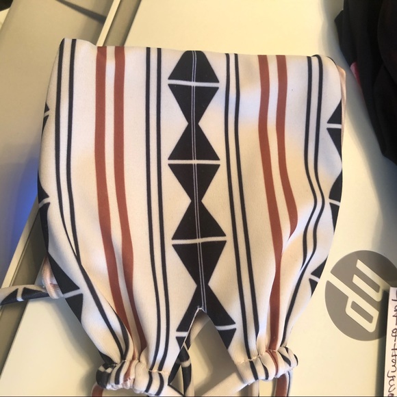 Lumahai Top in Tapa - Picture 4 of 7